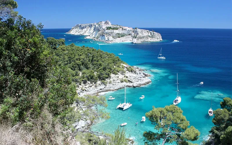 Isole Tremiti: l'abbazia di San Nicola